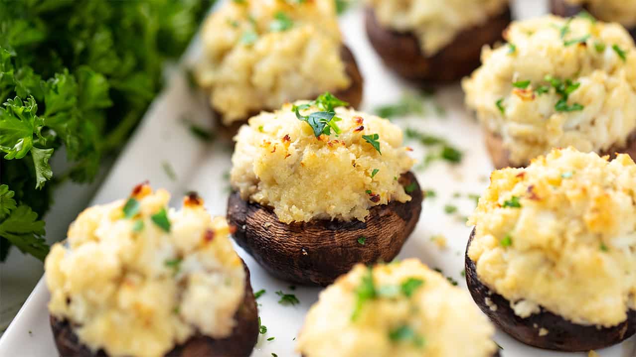 Easy Crab Stuffed Mushrooms: A Classic Appetizer in Under 40 Mins